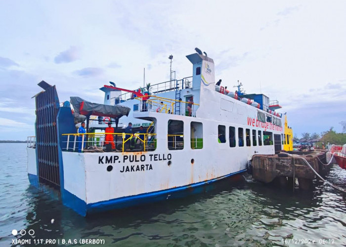 Cuaca Ekstrem, KMP Pulo Tello Tujuan Enggano Sempat Putar Balik ke Pelabuhan Pulau Baai