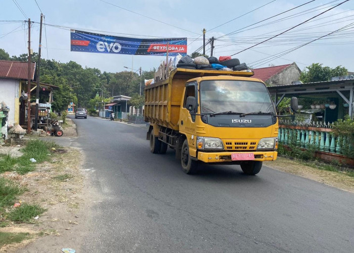 Kekurangan Armada, DLH Kewalahan Angkut Sampah Warga se-Kabupaten Seluma