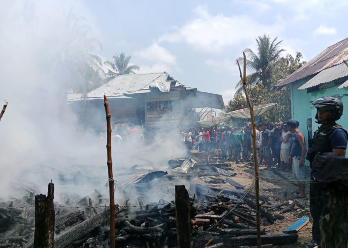 Salah Satu Rumah dari Program Bedah Rumah Pemkab Bengkulu Selatan Ludes Terbakar