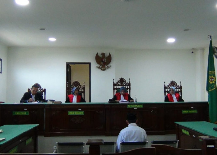 Kasus Dugaan Korupsi APBDes, Mantan Kades Cirebon Baru Divonis 22 Bulan Penjara