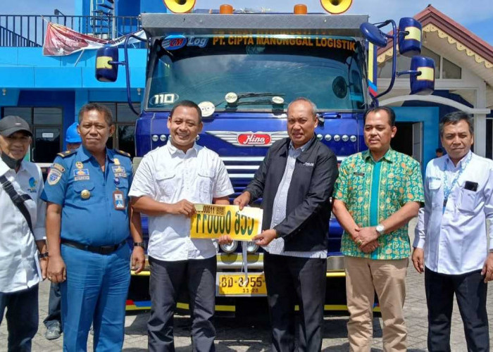 PT. Pelindo Regional 2 Bengkulu Terapkan STID kepada Truk Angkutan di Pelabuhan Pulau Baai