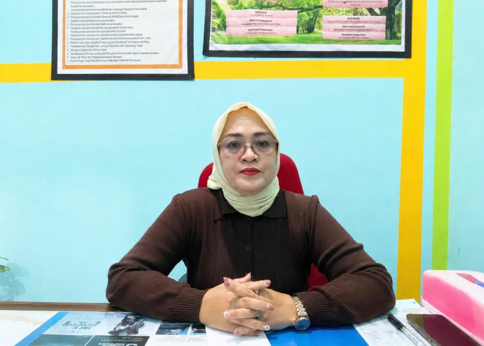 Dukung Hutan Santri Makrifatul Ilmi, DLHK Bengkulu Selatan Salurkan 700 Bibit Pohon