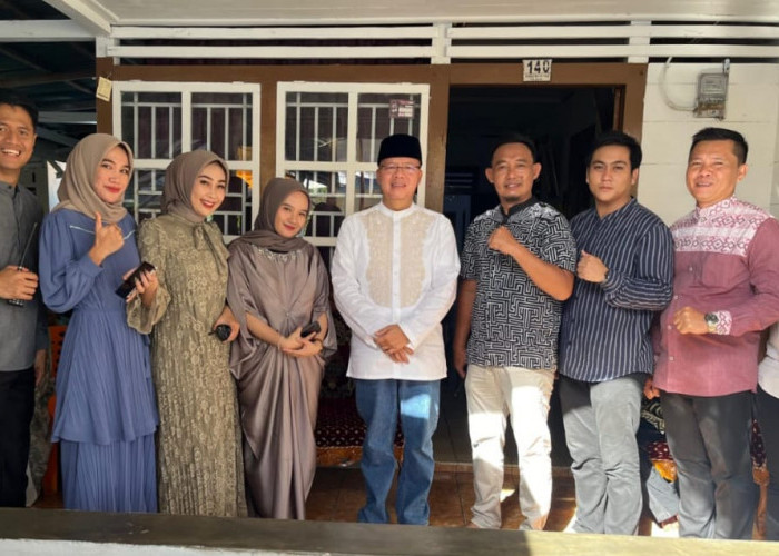 Momentum Idul Fitri, Rohidin Mersyah Silaturahmi ke Kampung Halaman di Manna