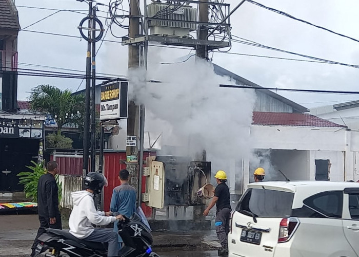 Gardu PLN di Jalan Merawan Terbakar dan Meledak, Rumah Warga Mati Lampu