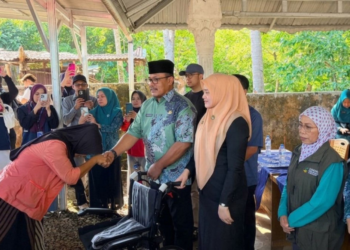 Tak Hanya Sembako, Penyandang Disabilitas di Bengkulu Selatan Disuntik Modal Usaha