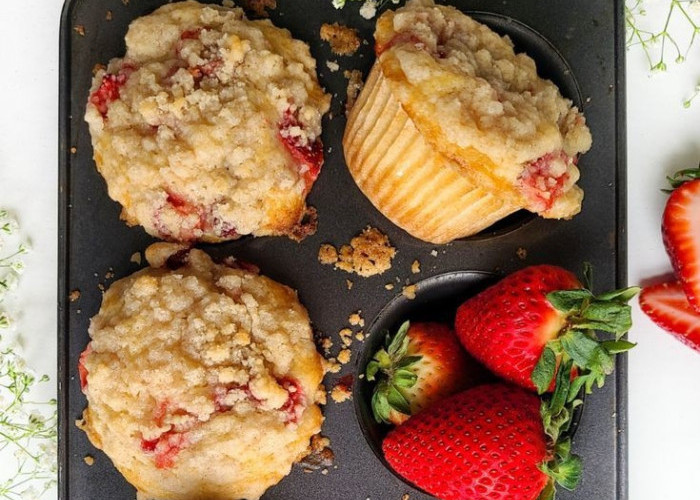 Intip Resep dan Cara Membuat  Strawberry Crumble Muffin, Cemilan Enak Untuk Keluarga