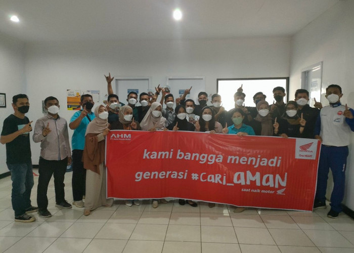 Kampanye 'Cari Aman' Bersama Komunitas Pecinta Motor Honda