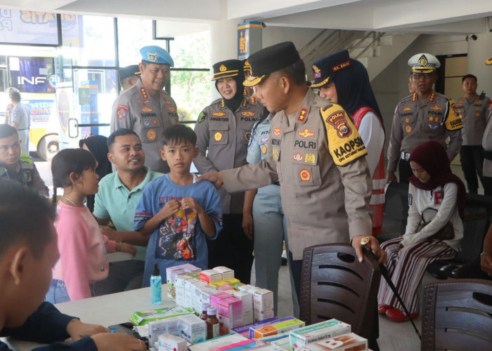 Fasilitasi Mudik Gratis, Kapolda Bengkulu Lepas Puluhan Warga Menuju Seluma, Manna dan Kaur