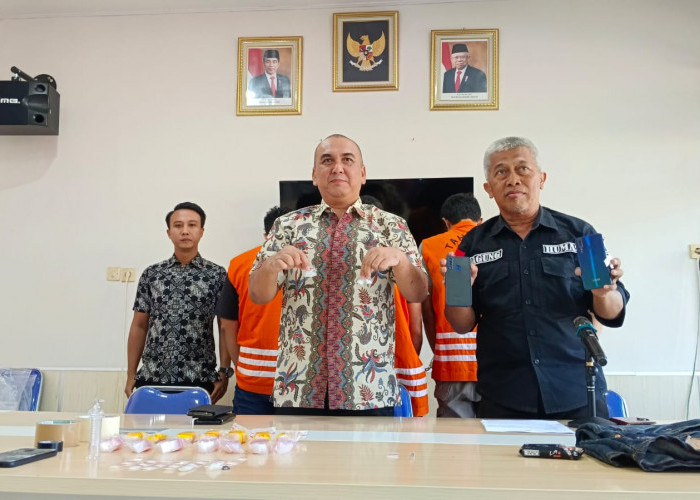 Warga Kota Bengkulu Simpan Sabu 28 Paket di Halaman Rumah, Ditangkap