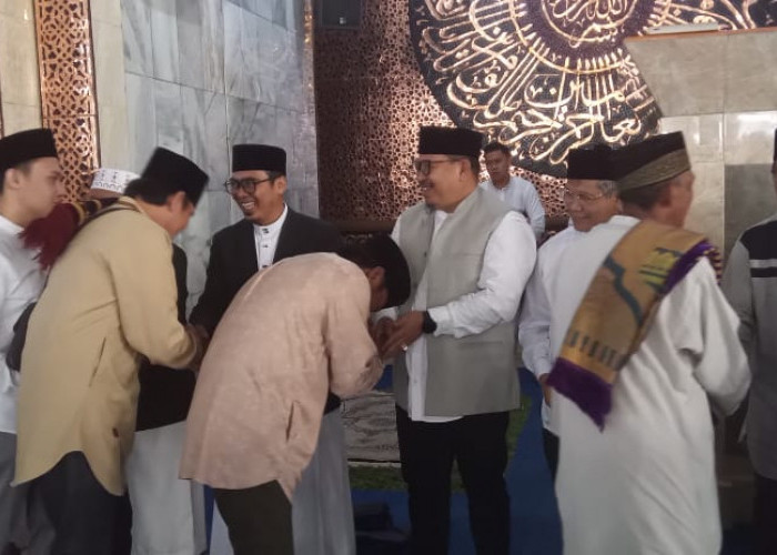 Salat Idul Adha di Masjid Agung At-Taqwa, Pj Walikota Ajak Masyarakat Pertahankan Semangat Berkurban