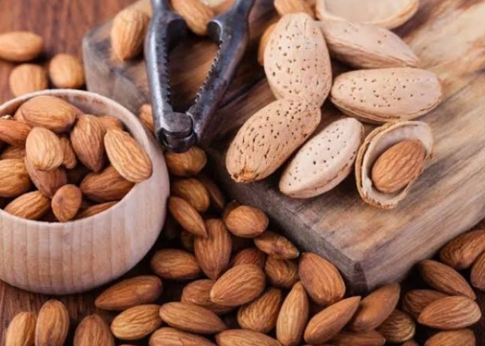 Berbahaya! Ini Sederet Efek Samping Konsumsi Kacang Almond Berlebihan, Bikin Alergi