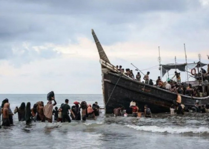 Datang Lagi! Sebanyak 400 Pengungsi Rohingya Tiba di Aceh dengan 2 Kapal Besar, Bikin Warga Resah