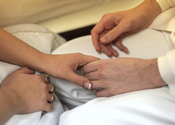 Hukum Islam Suami-Istri Berhubungan Intim Saat Malam Takbiran Idul Adha, Penjelasannya Berikut Ini