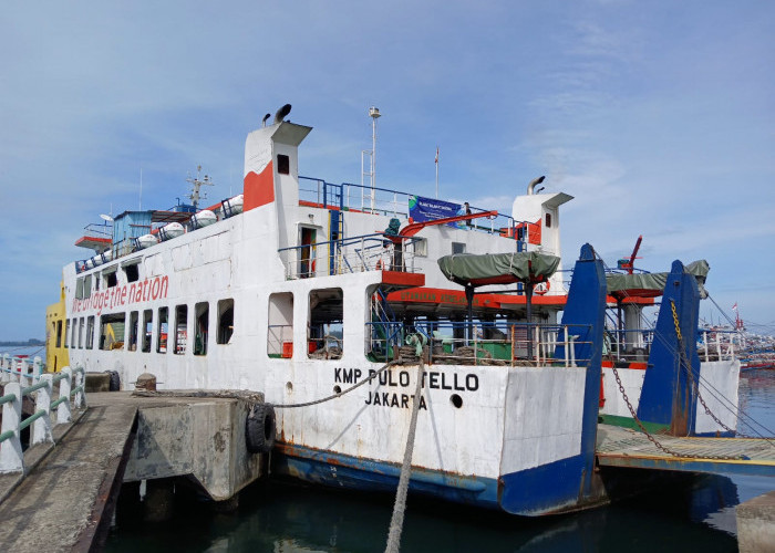 Keberangkatan KMP Pulo Tello ke Enggano Ditunda Akibat Cuaca Buruk 