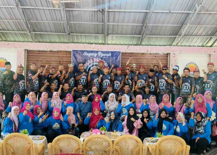 Anniversary 21 Tahun, Arema Bengkulu Perkuat Silaturahmi dan Bagikan Sembako ke Warga Membutuhkan