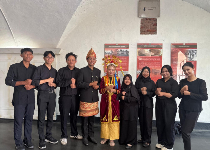 Ungkapkan Cinta Daerah, Teman Tuli di Bengkulu Terjemahkan Mars Kota Bengkulu ke Bahasa Isyarat