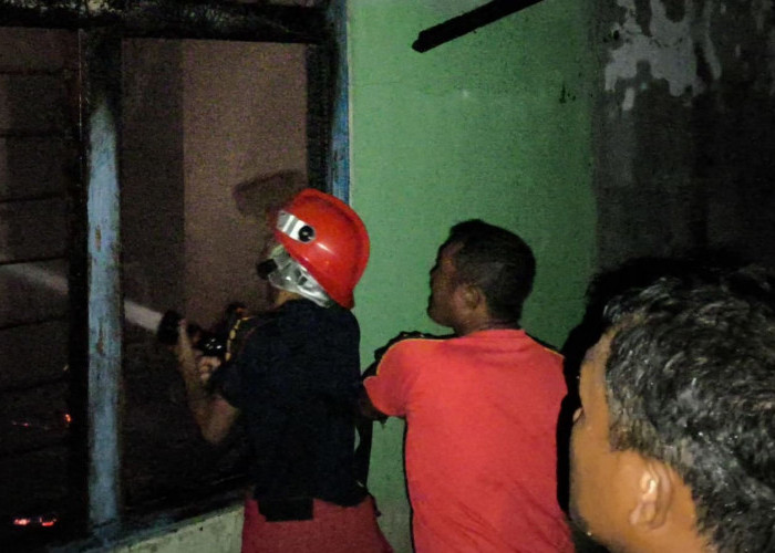Diduga Korsleting Listrik TV, Rumah Petani di Muara Pulutan Bengkulu Selatan Ludes Terbakar 