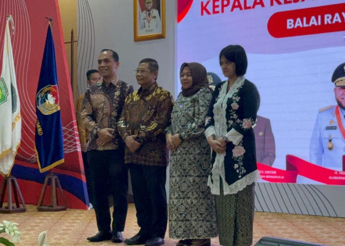 Pisah Sambut Kajati Bengkulu: Syaifudin Tagamal Serahkan Kepemimpinan kepada Victor Antonius Saragih Sidabutar