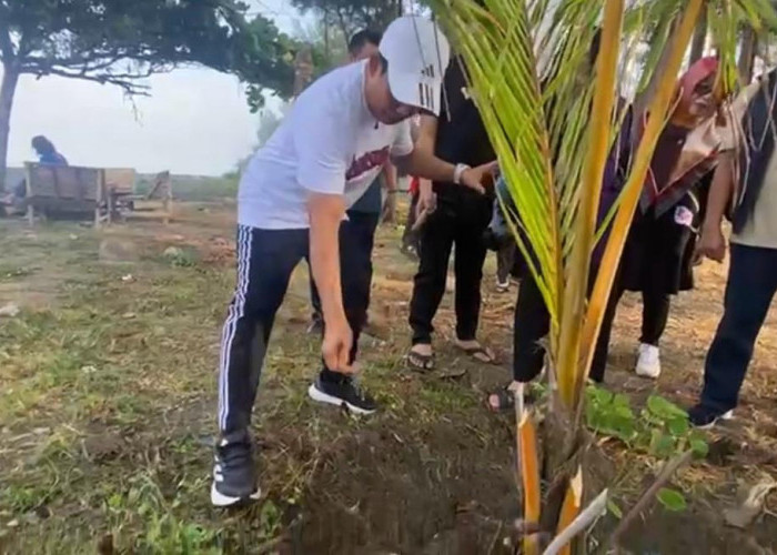 Pantai Jakat hingga Pasir Putih Kian Nyaman, Puluhan Gazebo Gratis Siap Manjakan Wisatawan