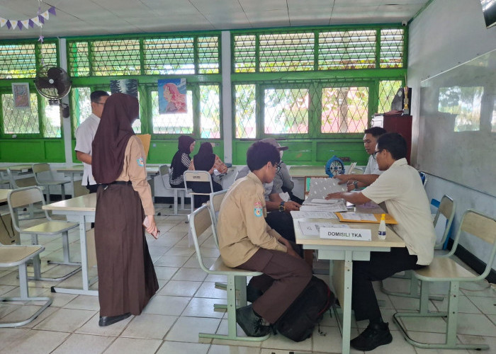 Daftar Ulang SPMB Domisili Dimulai, Siswa yang Belum Dapat Sekolah Diminta Datangi Posko Distribusi