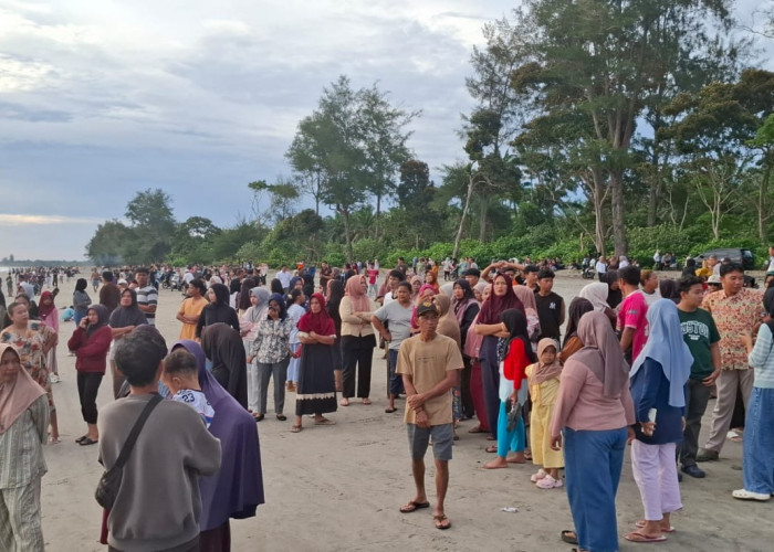Pelajar SMP di Mukomuko Terseret Ombak Pantai Badri, Tim Gabungan Lakukan Pencarian