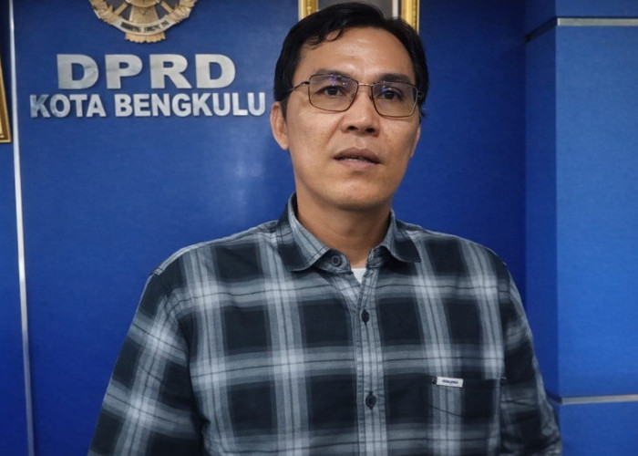 Soroti Penataan Pantai Panjang, Komisi II DPRD Desak Pemkot Bengkulu Legalkan Status Hukum Pedagang