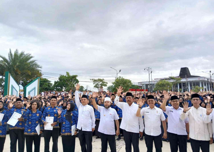 4.369 PPPK dilingkup Pemprov Bengkulu Resmi dilantik, Gubernur Helmi Hasan Tegaskan Bantu Rakyat