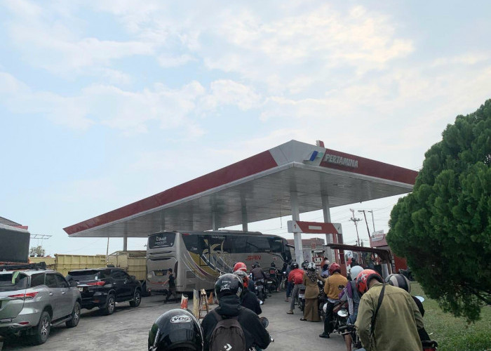 Harga BBM Non-Subsidi Tinggi, Antrean Bio Solar dan Pertalite Mengular di Bengkulu