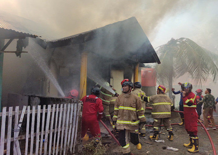 Rumah Kontrakan Milik Caleg DPRD Kota Bengkulu di Sawah Lebar Terbakar