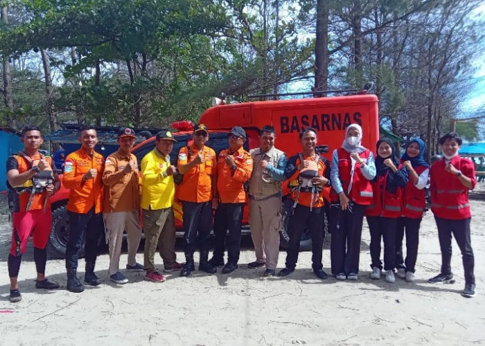 Pantau Objek Wisata Pantai Panjang, Basarnas Bengkulu Siaga