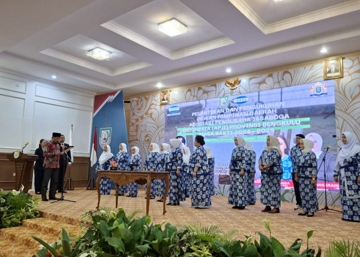 Plt Gubernur Rosjonsyah Lantik Pengurus DPD APJI Provinsi Bengkulu 2023-2024