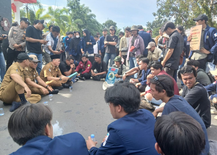 Massa Aksi Peringati Hari Bumi di Bengkulu Ancam Demo Lebih Besar Bila Tuntutan Tidak Diakomodir 