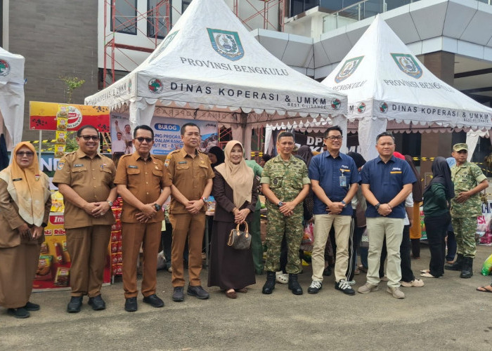 Bazar HUT TNI ke-81 Hadirkan Sembako Murah dan 78 UMKM di Balai Buntar Bengkulu