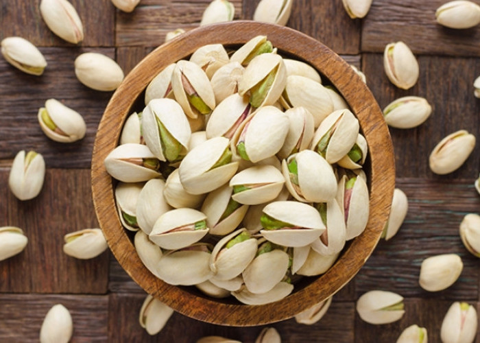 Sangat Berbahaya! Ini 7 Efek Samping Konsumsi Kacang Pistachio Secara Berlebihan