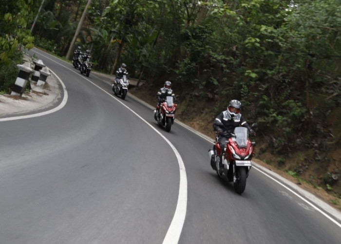 Begini Cara Naik Motor Matik di Tanjakan & Turunan 