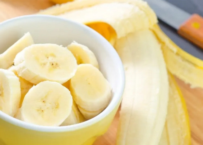 Pecinta Pisang Wajib Tahu, Ini Efek Samping Konsumsinya Secara Berlebihan 