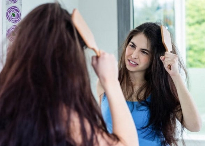 Ternyata Ini Penyebab Terjadinya Rambut Mengembang, Apa Saja?