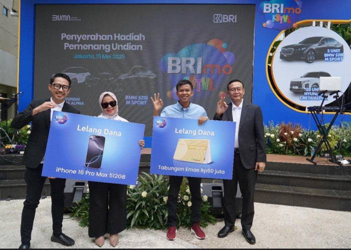 Apresiasi Nasabah Loyal, BRI Serahkan Hadiah BRImo FSTVL 2024 kepada Para Pemenang