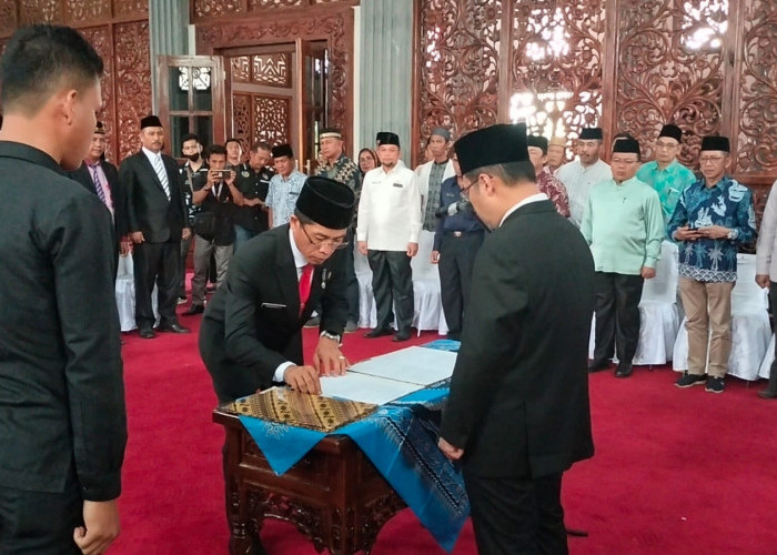 Yandaryat Resmi Jabat Sekretaris Daerah Mukomuko