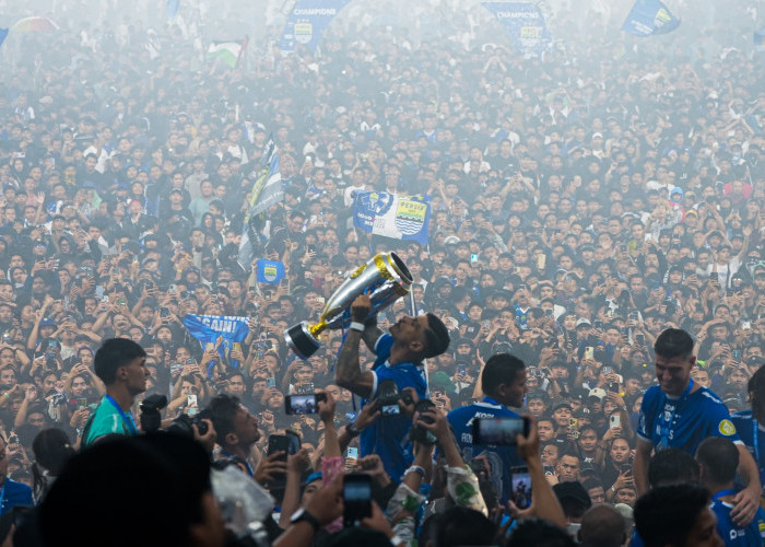 BRI Liga 1 2024/2025 Ditutup, BRI Buktikan Sepak Bola Sebagai Sarana Sinergi Pemberdayaan Olahraga dan UMKM 