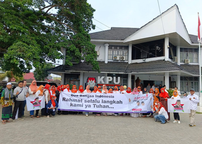 Pendukung Anies-Cak Imin di Bengkulu Datangi Kantor KPU Provinsi