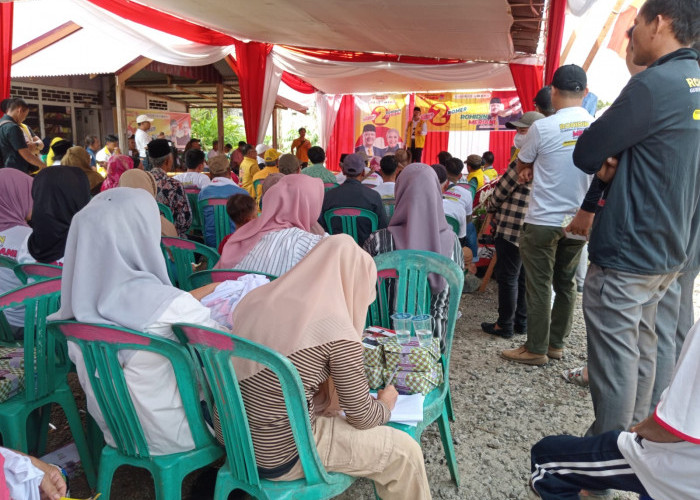 Mahasiswa Ini Kerjakan Tugas Sambil Dengarkan Visi Misi Rohidin Mersyah