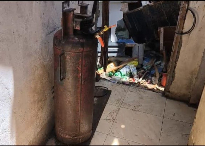 Tabung Gas Helium Meledak, 3 Rumah di Kelurahan Penurunan Kota Bengkulu Rusak