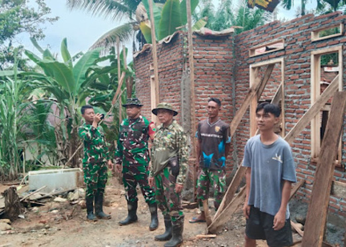 Kodim 0425/Seluma Pacu Pengerjaan Rumah Layak Huni di Desa Lubuk Lagan
