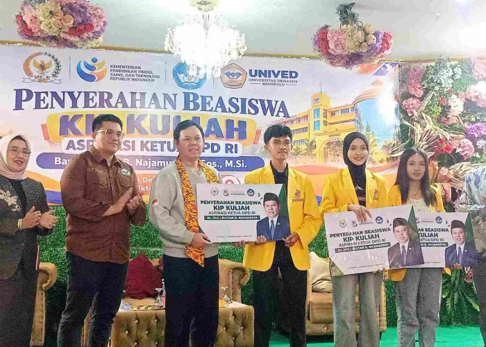 Sultan B Najamudin Salurkan 150 Kuota Beasiswa KIP-K untuk Mahasiswa Universitas Dehasen