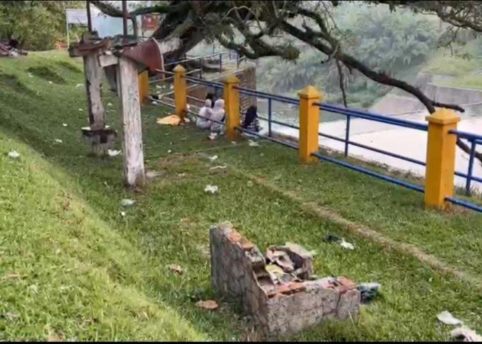 Kunjungan ke Bendungan Seluma Meningkat, Sampah Berserakan Dikeluhkan Pengunjung