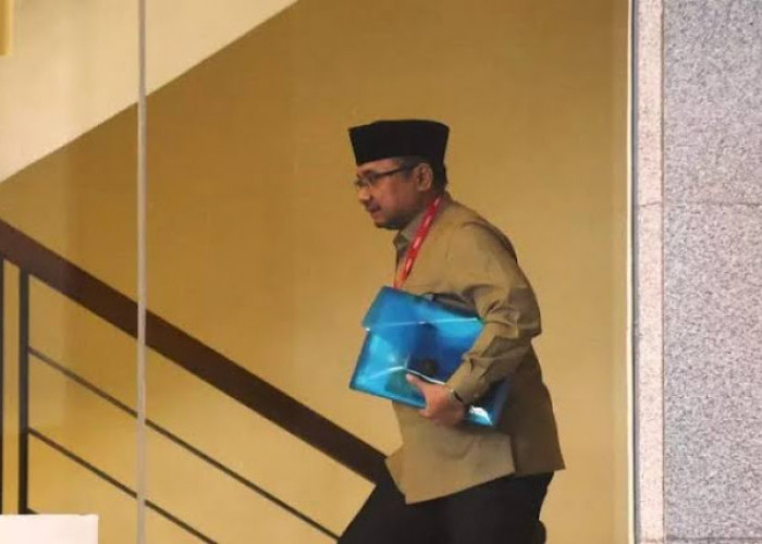 Skandal Kuota Haji 2024, KPK Tetapkan Eks Menteri Agama sebagai Tersangka