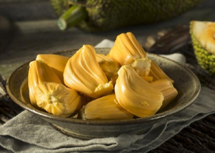 Suka Makan Buah Nangka? Cek Manfaatnya Disini Ya!