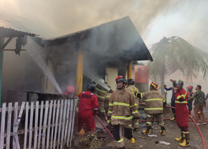 Rumah Kontrakan Milik Caleg DPRD Kota Bengkulu di Sawah Lebar Terbakar