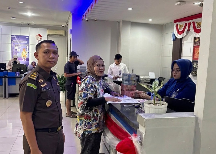 Kejari Bengkulu Selatan Terima Pengembalian Uang Pengganti Rp339 Juta dari Eks Bendahara KPU